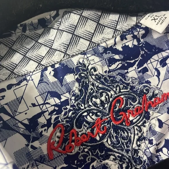 Robert Graham Short Sleeve Button Down - Picture 3 of 5